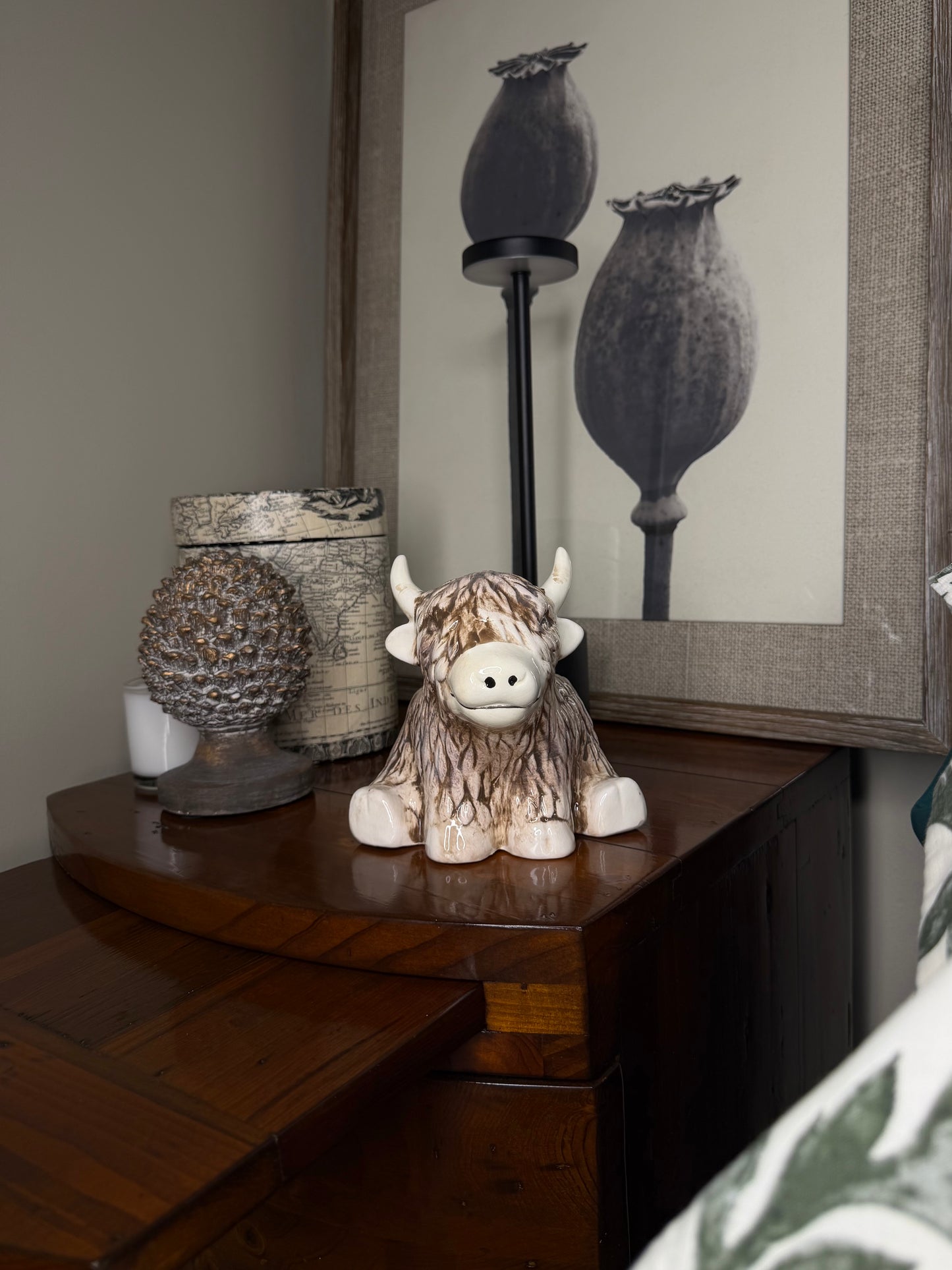 Highland Cow Wax Burner Sitting down
