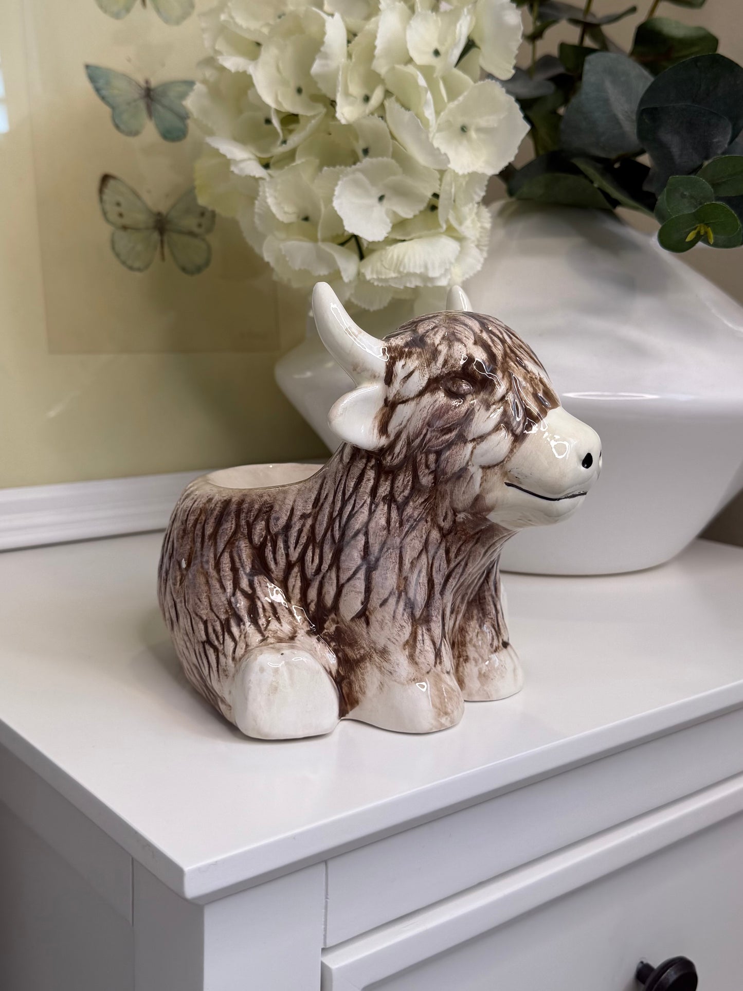 Highland Cow Wax Burner Sitting down